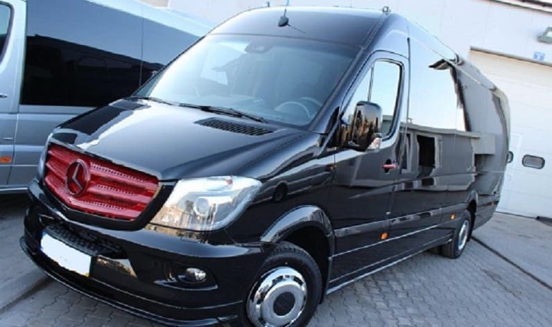 Auvergne-Rhône-Alpes: Bus booking in Vienne in Vienne and France