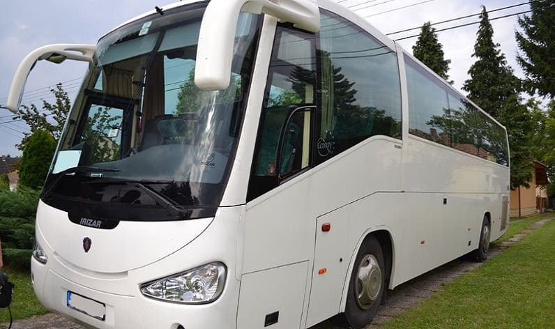 Bourgogne-Franche-Comté: Buses rental in Sens in Sens and France
