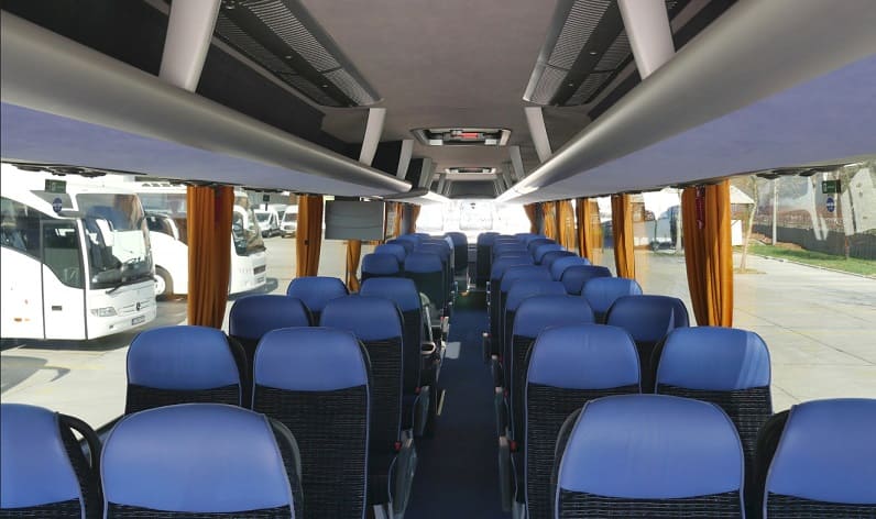 France: Coaches booking in Centre-Val de Loire in Centre-Val de Loire and Orléans