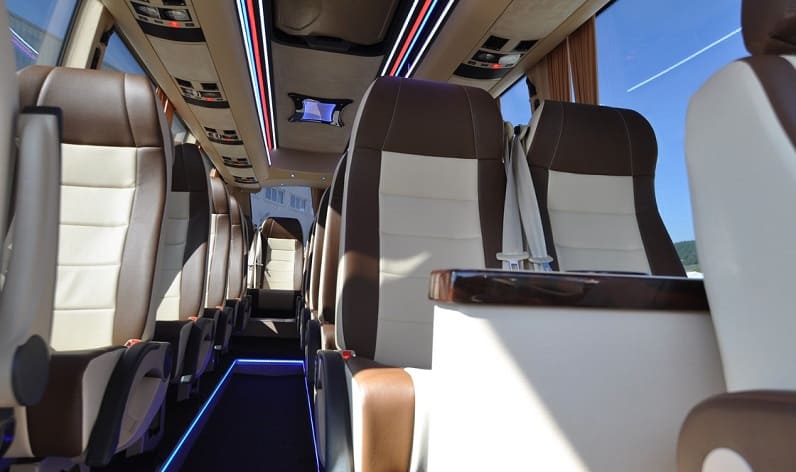 France: Coaches charter in Auvergne-Rhône-Alpes in Auvergne-Rhône-Alpes and Vienne